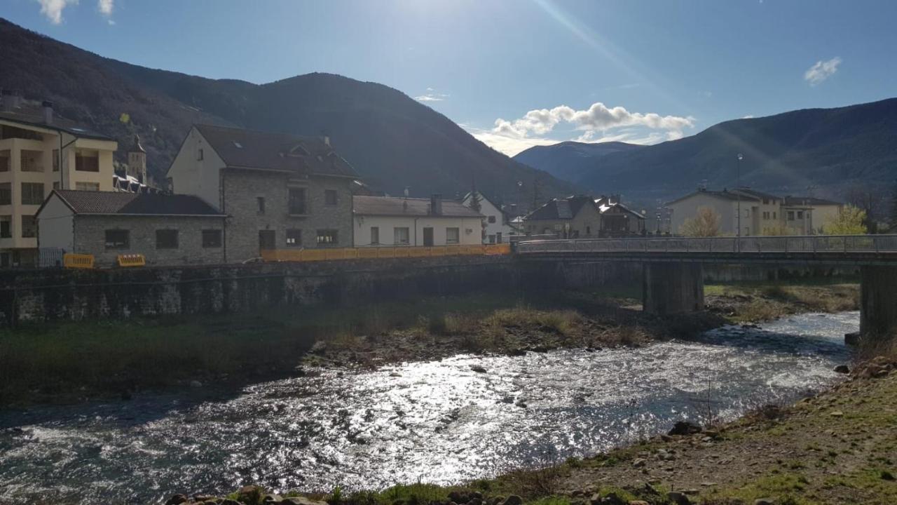 La Terraza De San Pedro Apartman Biescas Kültér fotó