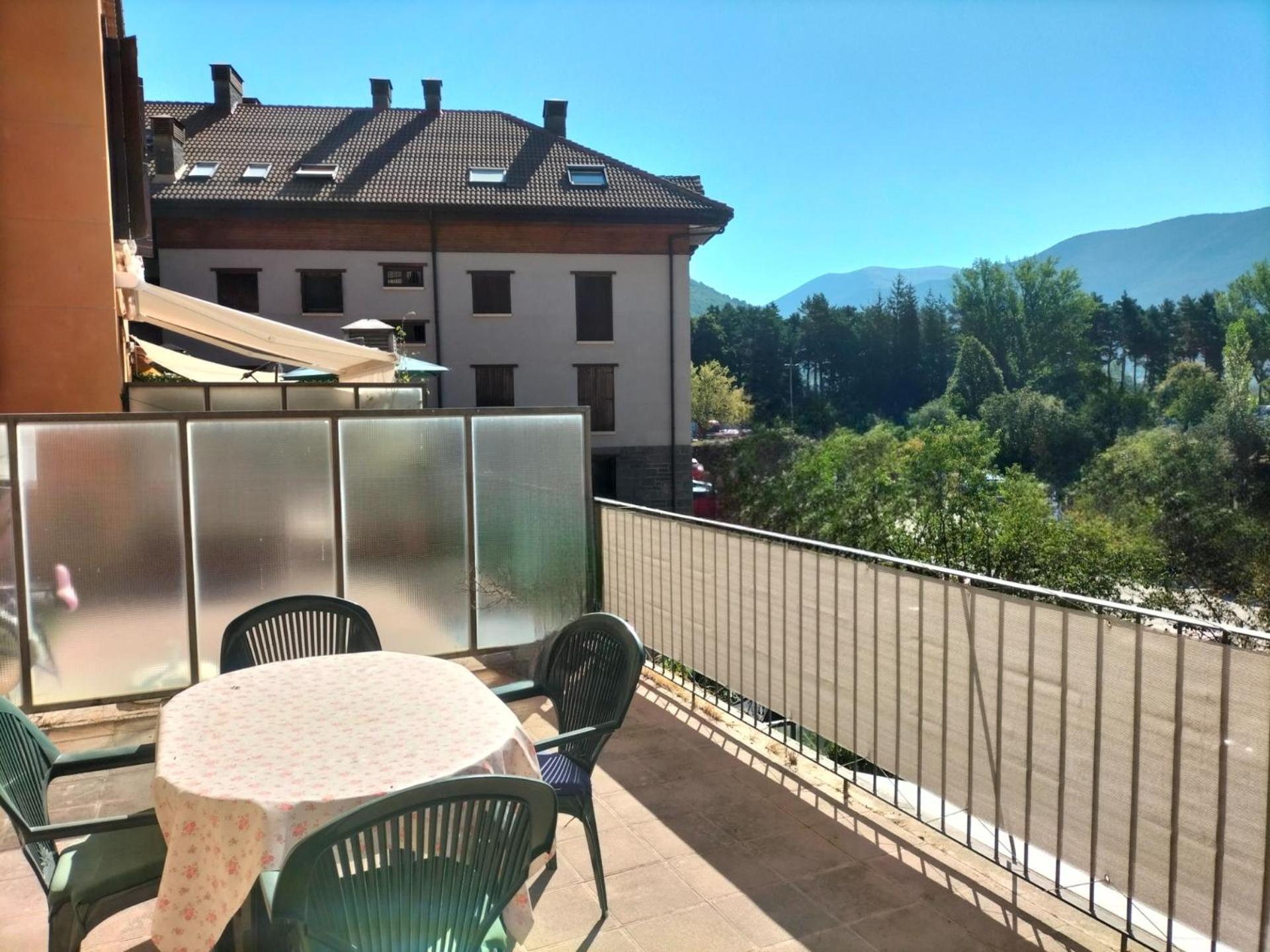 La Terraza De San Pedro Apartman Biescas Kültér fotó